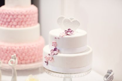 history of the wedding cake
